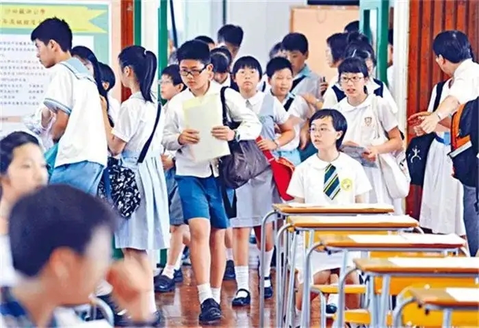 孩子初三考不上高中怎么办？有远见的家长早就规划好香港身份给孩子兜底！
