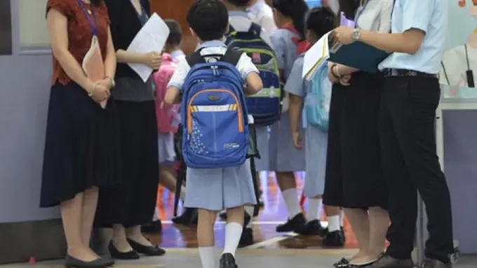 通关倒计时！2.7W跨境学童将回港上课！4类港宝证件过期怎么办？